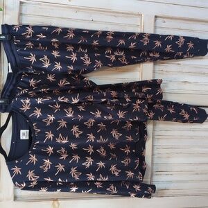 Chelsea Peers, Navy blue pajama set with rose gold metallic palm trees. Medium
